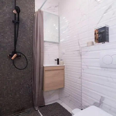 アパート Paradise House スプリト