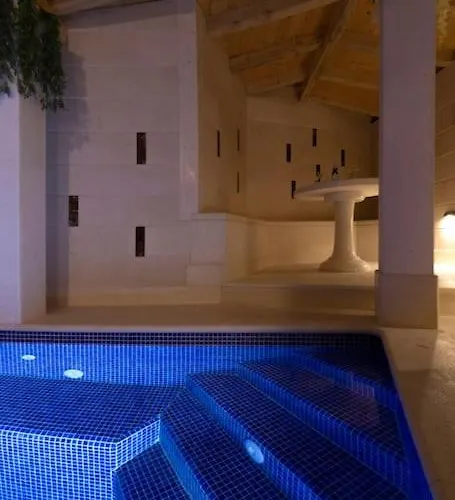 Paradise House *