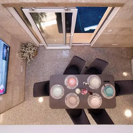 Paradise House Apartment