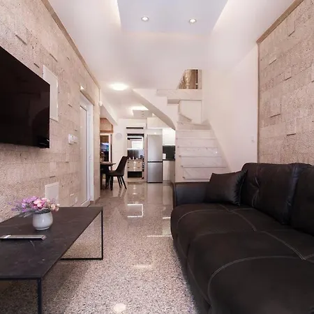 Paradise House *