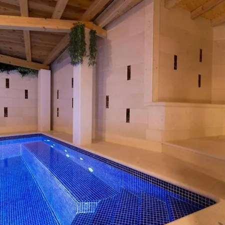 Apartment Paradise House