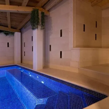 Apartment Paradise House